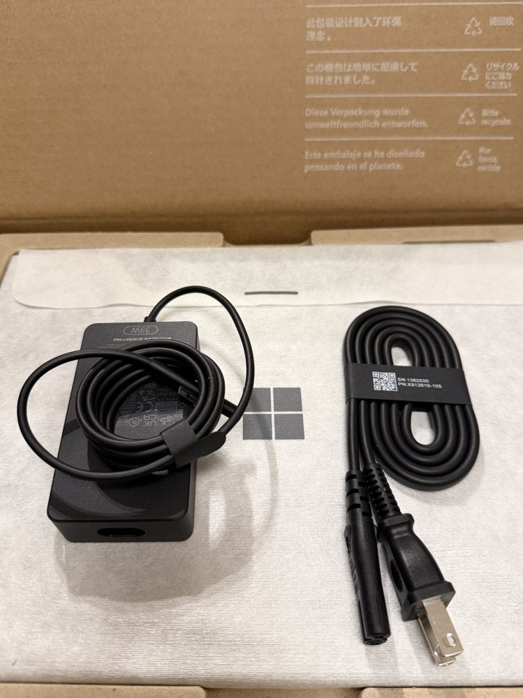 【中古】マイクロソフト Surface Pro 第11世代 13インチ OLED Snapdragon X Elite メモリ16GB SSD1TB ブラック ZIB-00028 メーカー修理済み